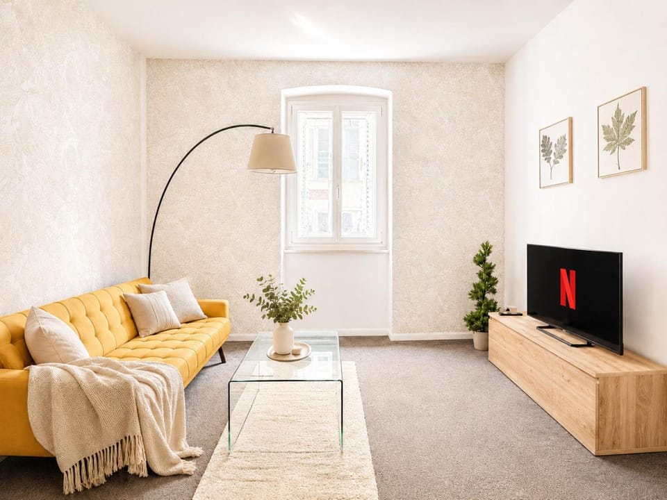 TV and multimedia, Living room, Seating area