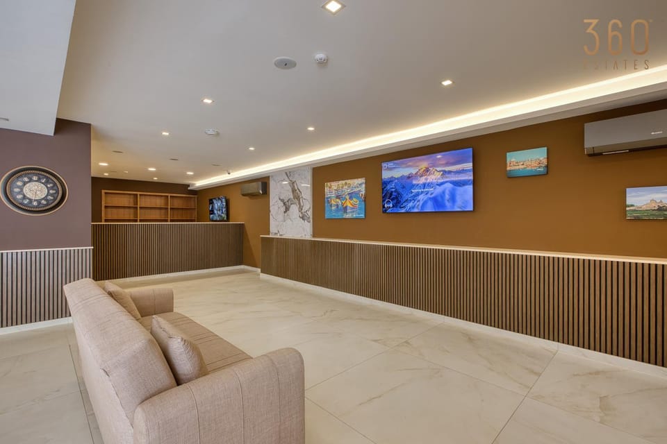 TV and multimedia, Living room, Lobby or reception
