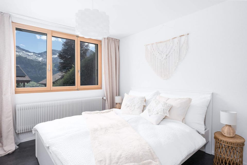 Cozy Adelboden Stay Parking & Mountain Views Apartment in Adelboden