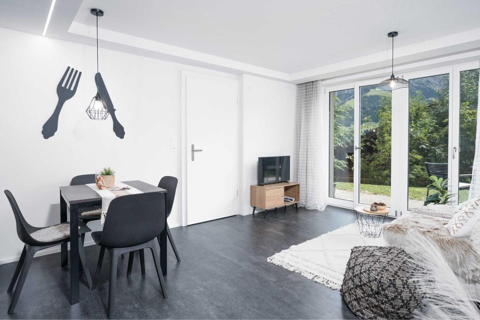 Cozy Adelboden Stay Parking & Mountain Views Apartment in Adelboden