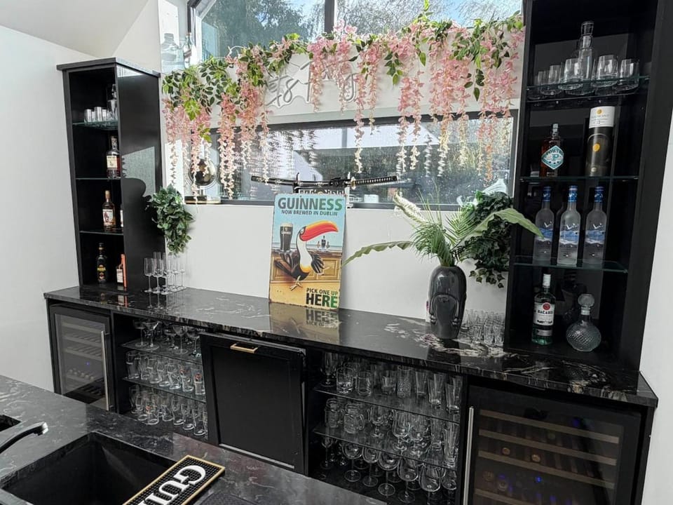 Lounge or bar