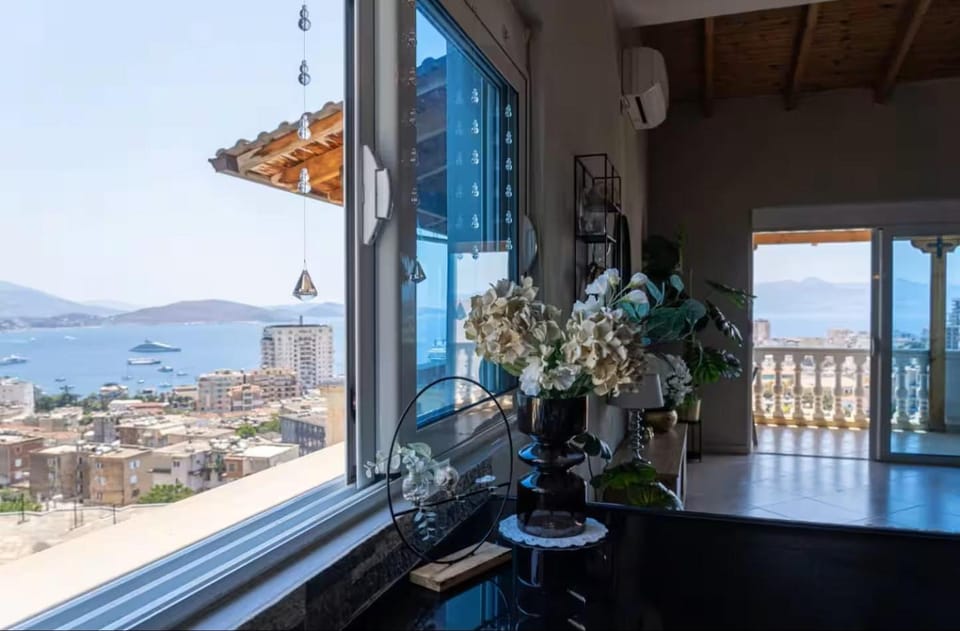Penthouse Condo Sarandë Apartment in Sarandë