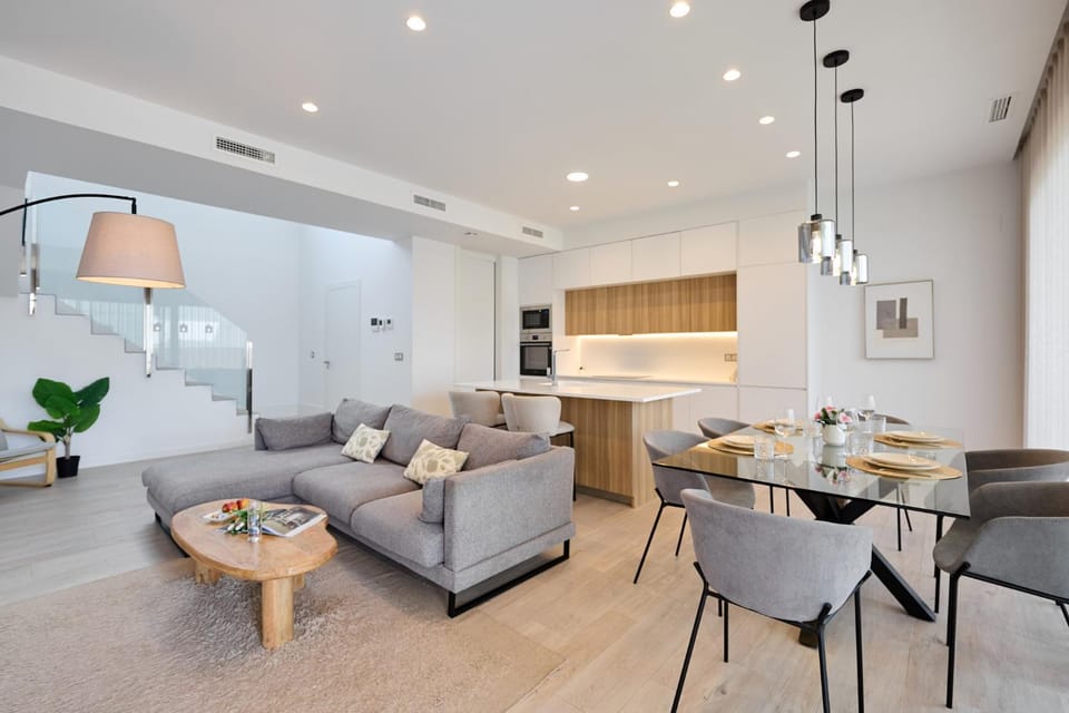 Kitchen or kitchenette, Living room, Dining area