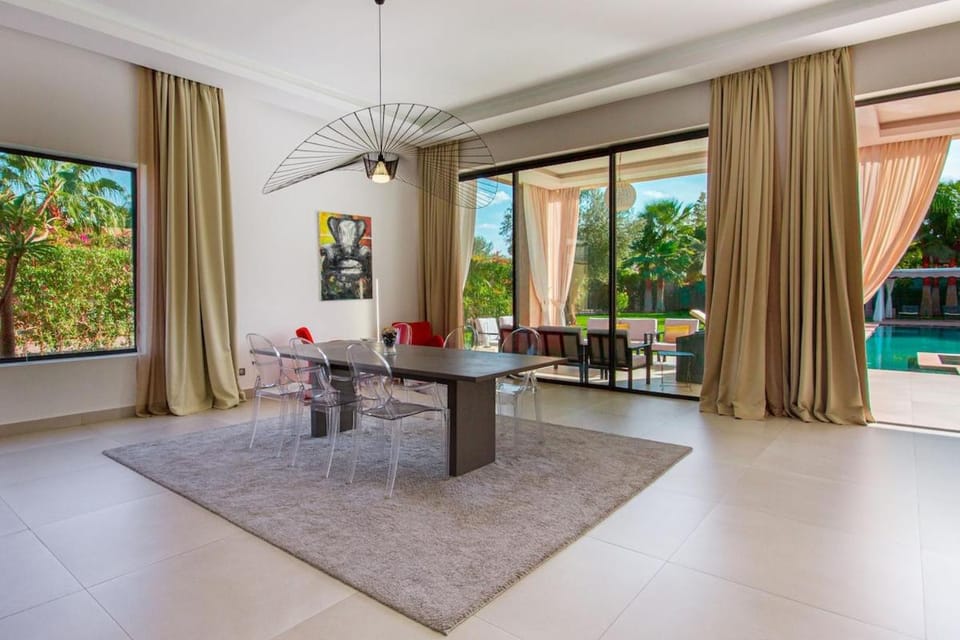 Villa Maïna, 8 people, heated jacuzzi, swimming pool, B&B Villa in Marrakesh-Safi