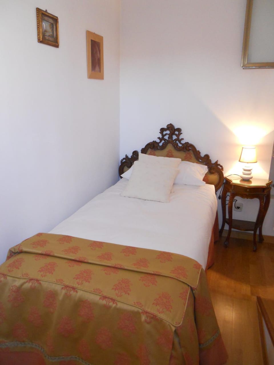 Property building, Bedroom