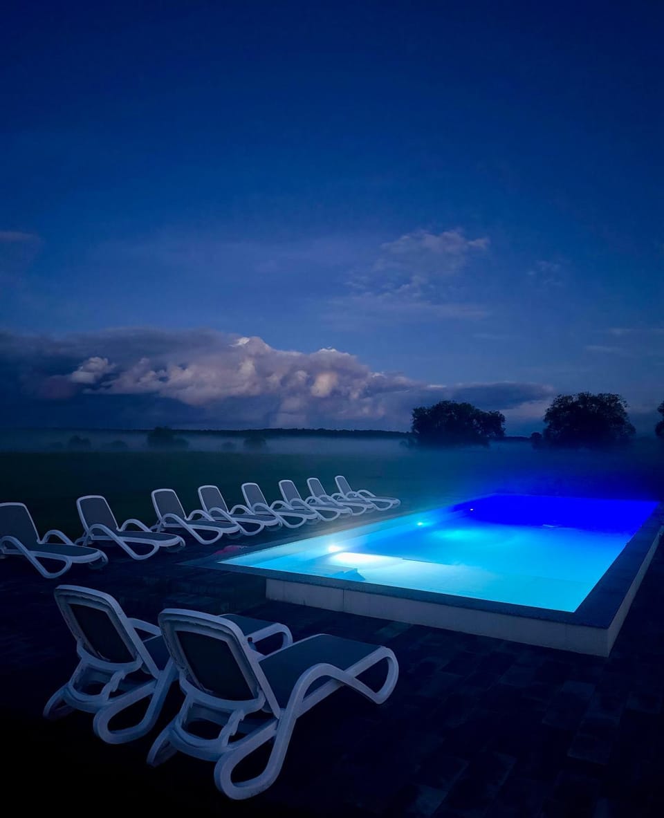 Swimming pool