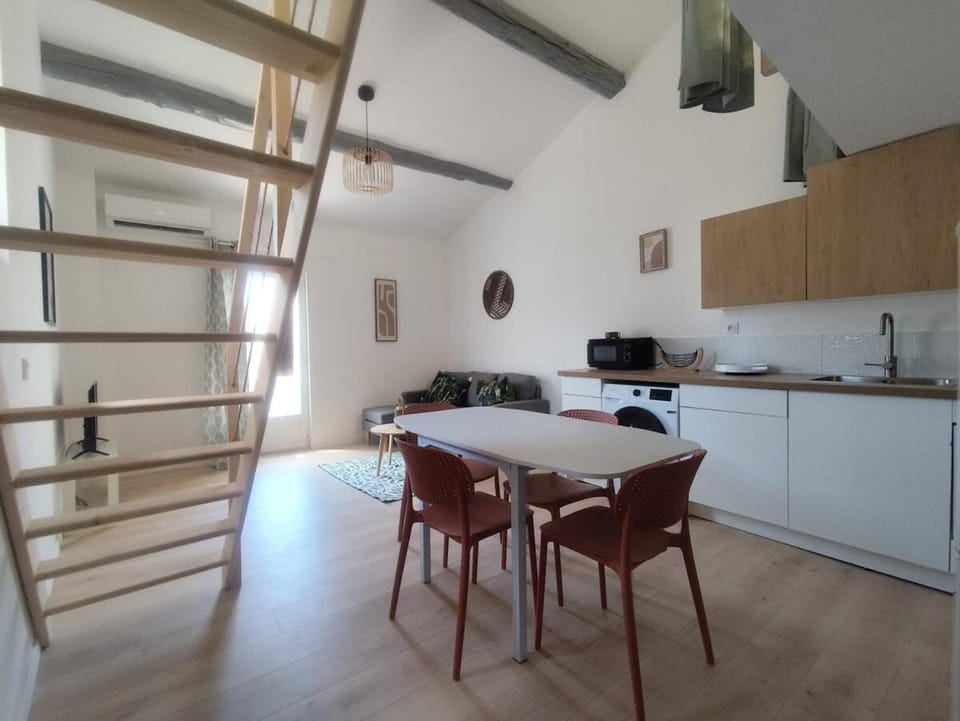 Living room, kitchen