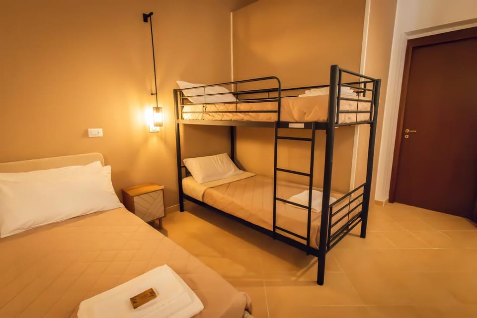 Bed, Bedroom, bunk bed