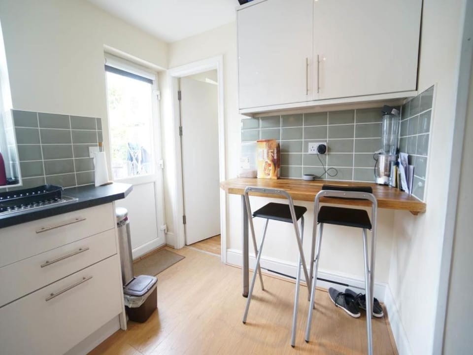 Spacious 3 Bedroom Townhouse in Menai Bridge House in Menai Bridge