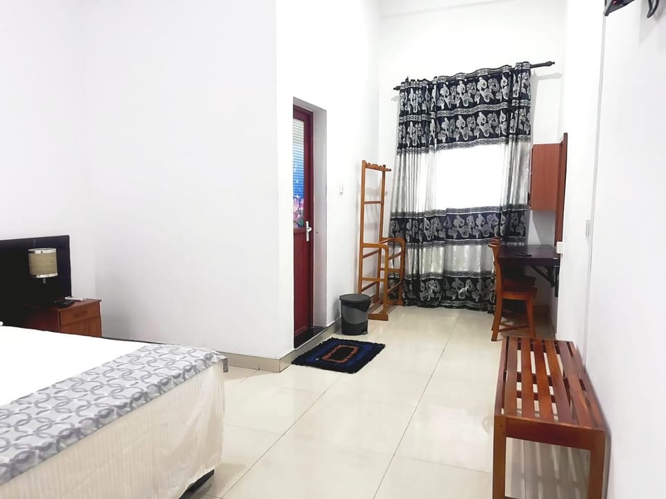 Mount View Hotel Badulla Room 02 Hotel in Uva Province, Sri Lanka