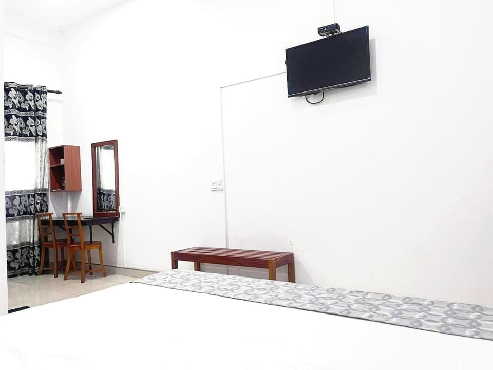Mount View Hotel Badulla Room 02 Hotel in Uva Province, Sri Lanka