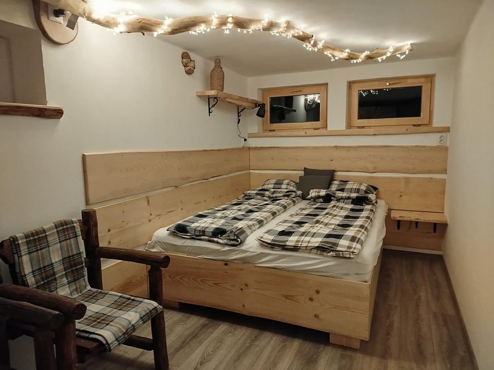 Duna Kabin House in Hungary