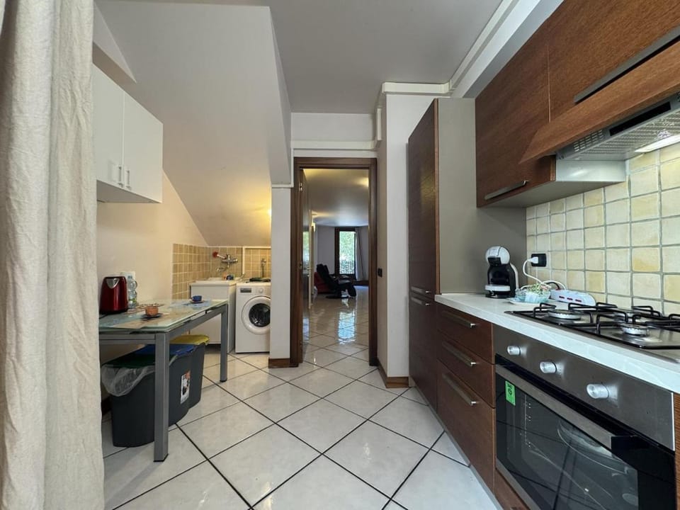 Central Station, Sea, Wifi, AC & Parking Apartment in Civitanova Marche