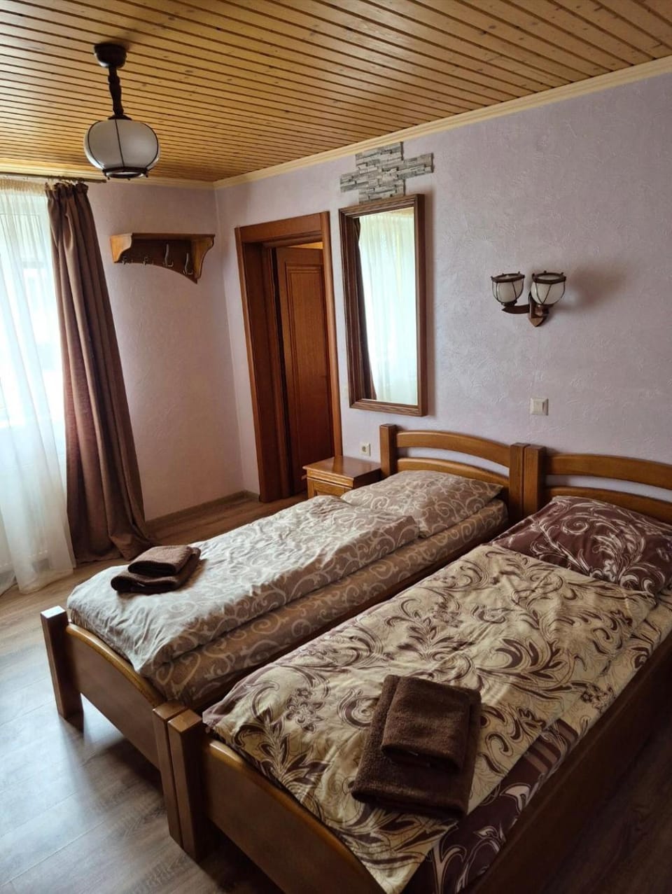Над Річкою Nature lodge in Ukraine