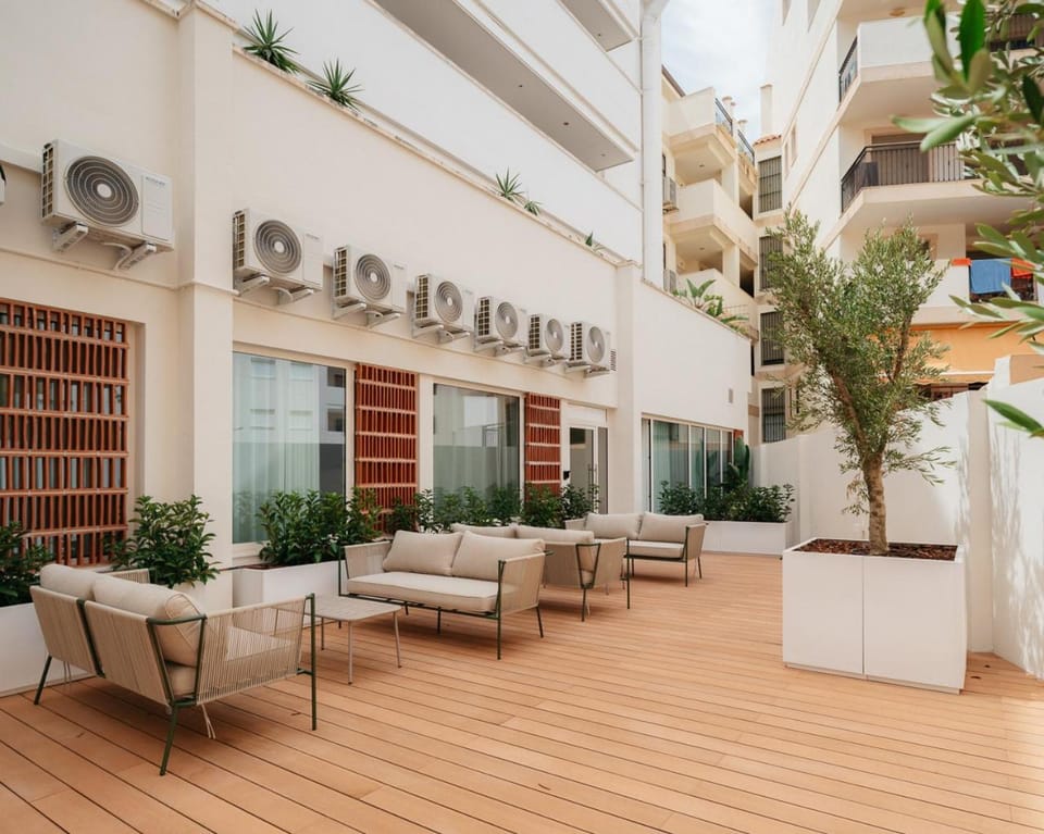 Property building, Off site, Balcony/Terrace, Area and facilities