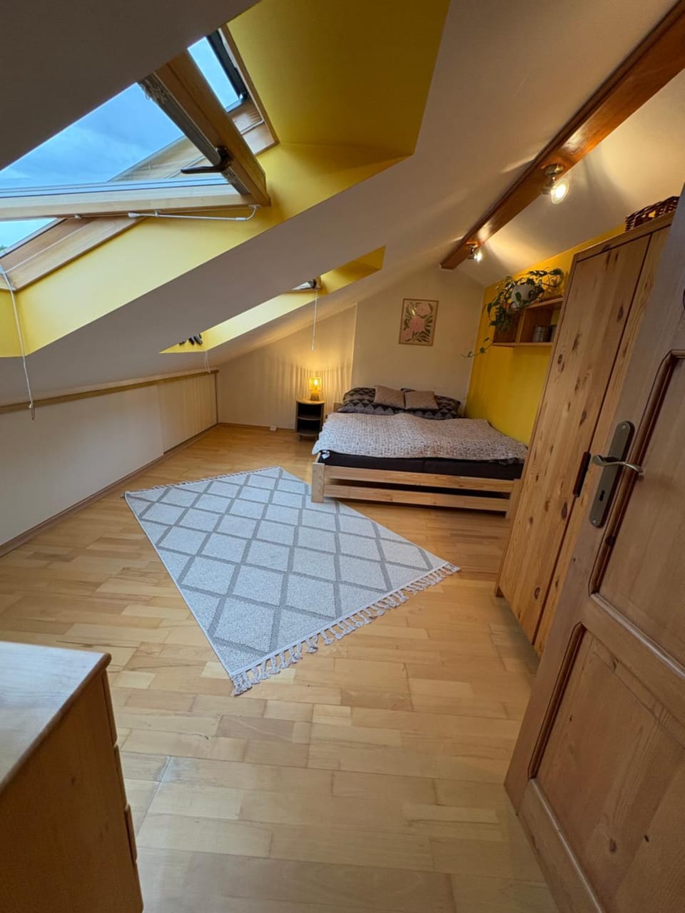 Bed, Bedroom