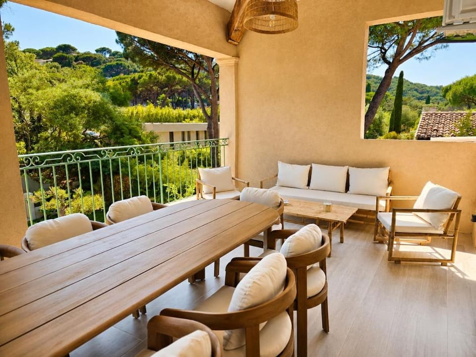 Escalet house, pool, 8 people, parking, air conditioning House in Ramatuelle
