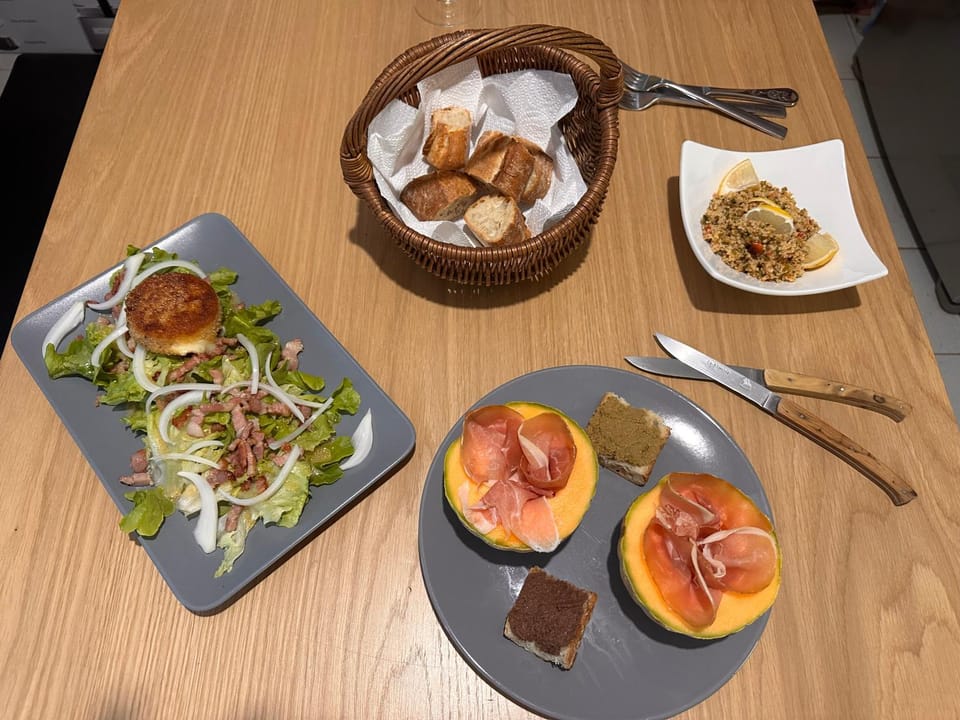 Restaurant/places to eat
