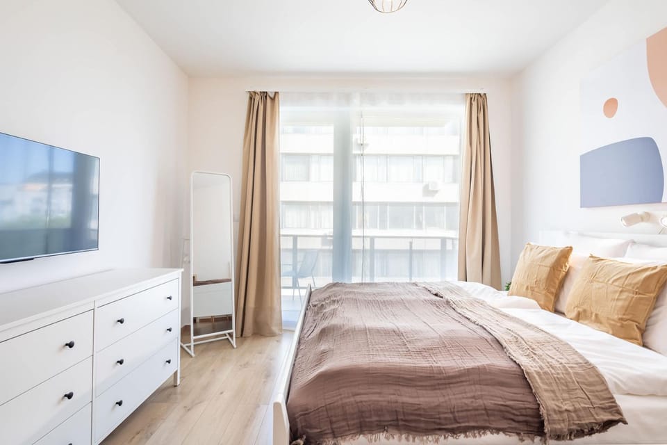 Central - Balcony - Comfort & Calm Hideaway Apartment in Budapest