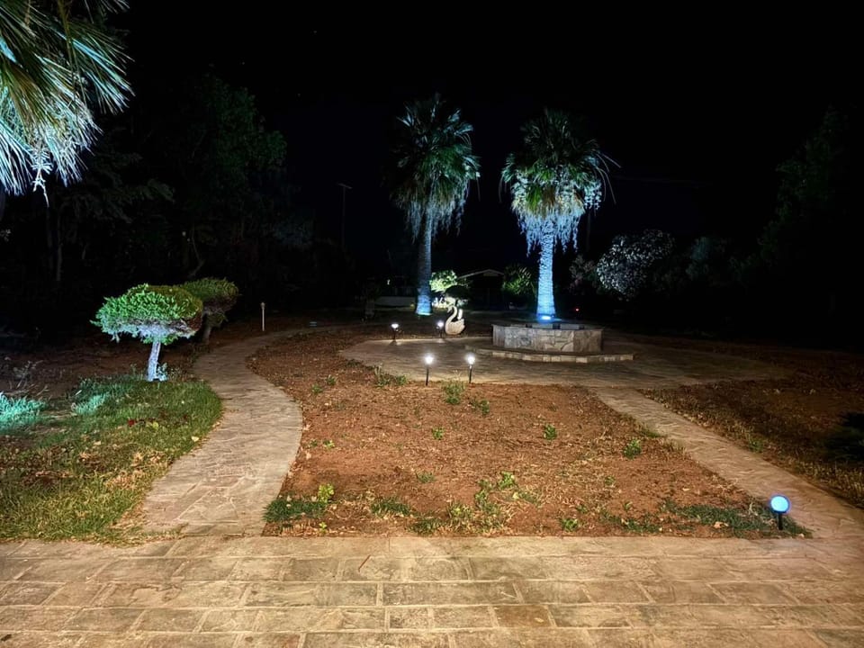 Gate to the blue Villa in Decentralized Administration of Attica