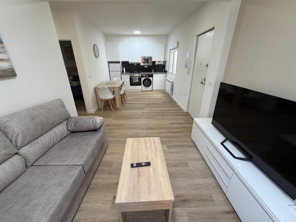Lounge or bar, Dining area, kitchen