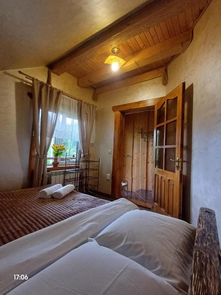 Апартаменти Квітуча долина біля лісу Bed and Breakfast in Ukraine