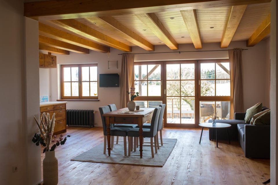 Holz und Naturhof Geng Wohnung Esche Apartment in Überlingen