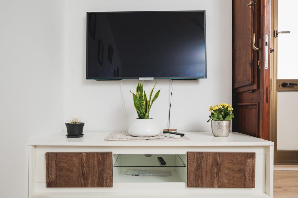 TV and multimedia, Evening entertainment