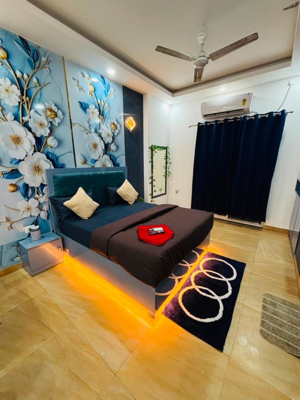 Midnight Blue Suite Apartment in Noida