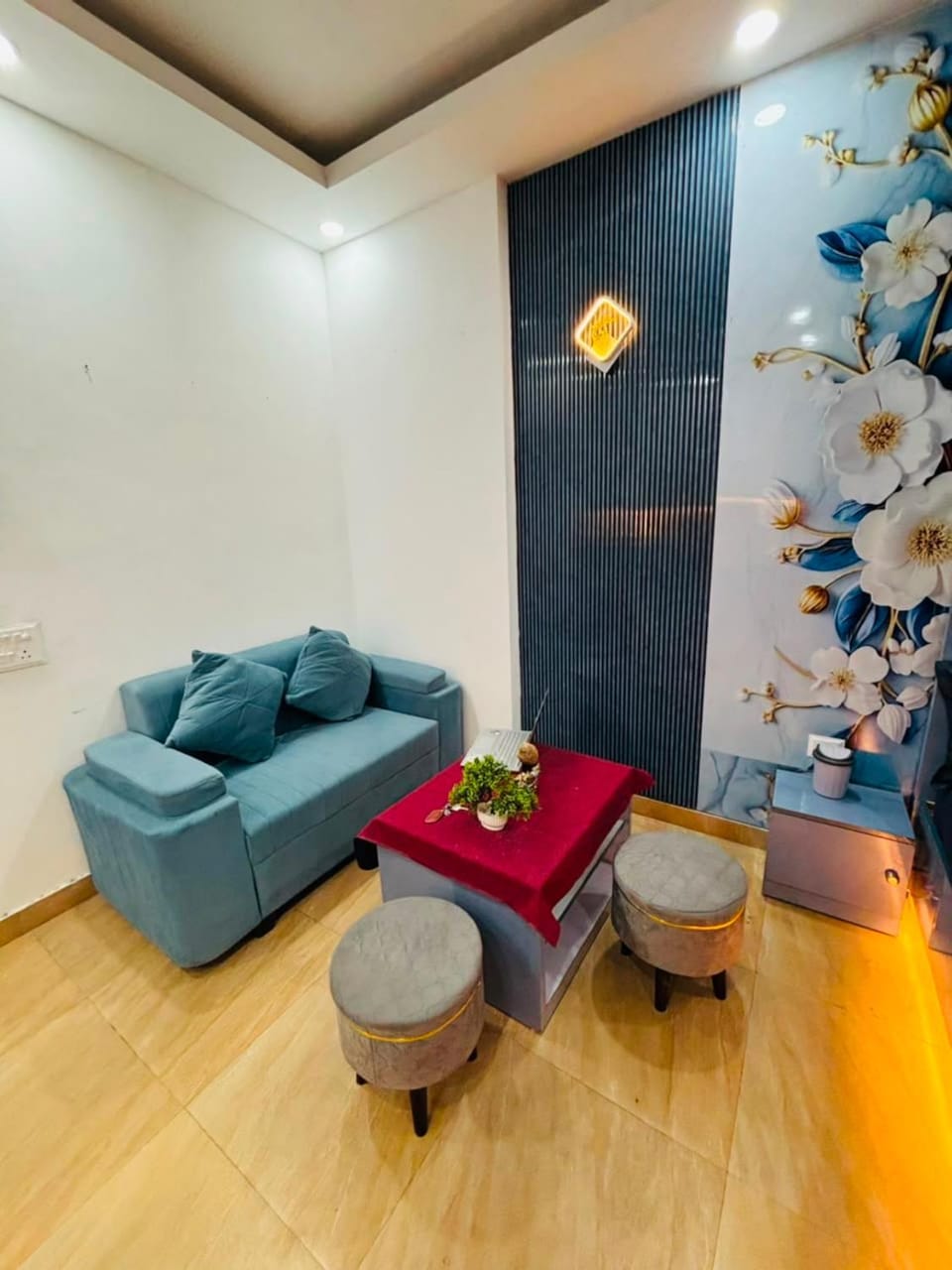 Midnight Blue Suite Apartment in Noida