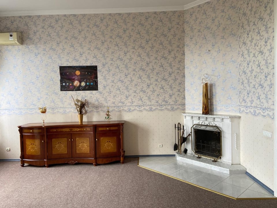 Тихий центр Одессы, 120 м2, 3 спальни, 2 балкона Apartment in Odessa