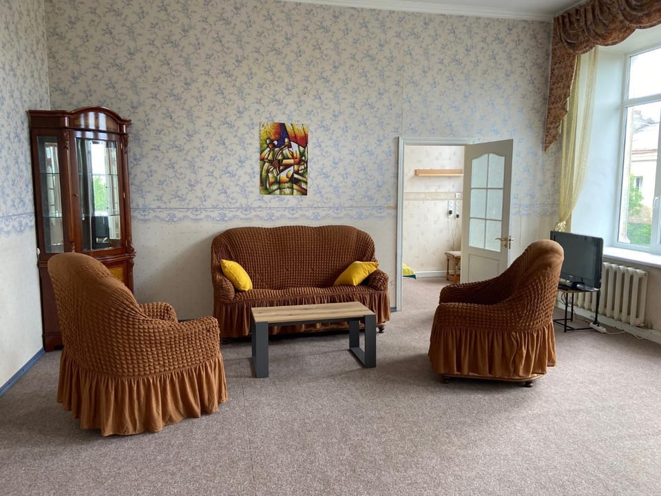 Тихий центр Одессы, 120 м2, 3 спальни, 2 балкона Apartment in Odessa