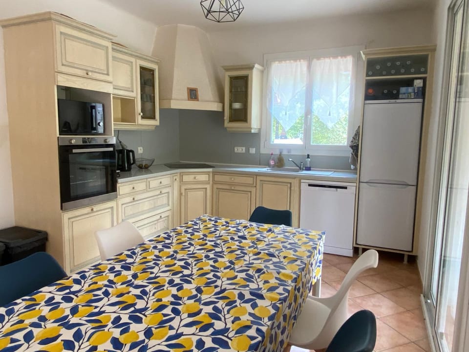 L'Orée Haut - Maison 8 personnes avec piscine dans le Lubéron Apartment in Forcalquier