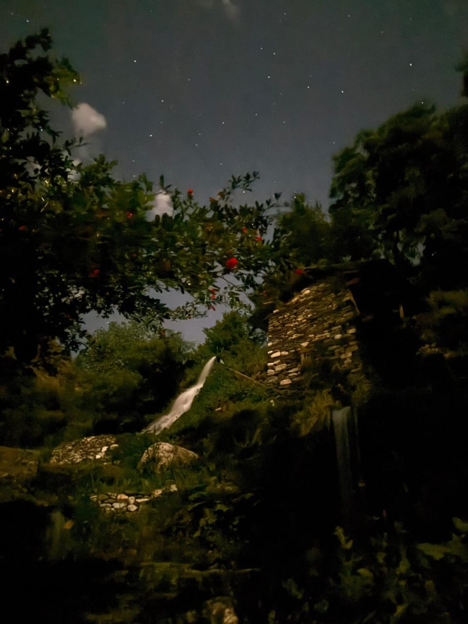 GhratFalls Stone Cottage Country House in Himachal Pradesh