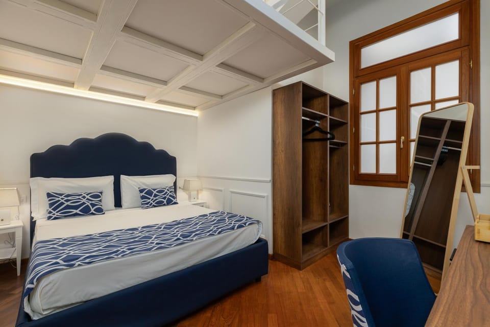 Bed, Photo of the whole room, Bedroom, heating, internet, wardrobe, air conditioner