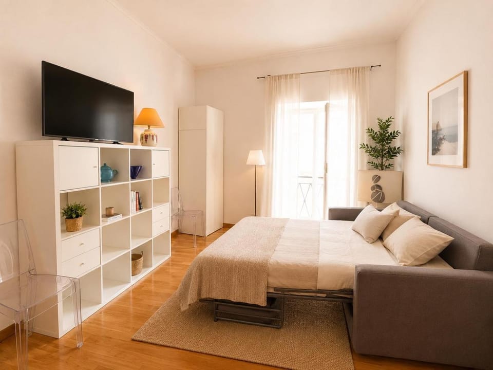 Bed, Living room