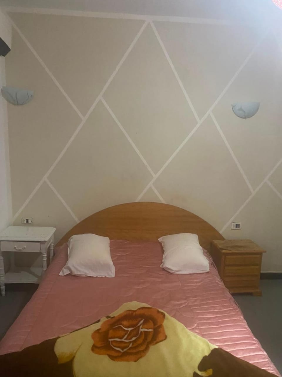 Bed, Photo of the whole room