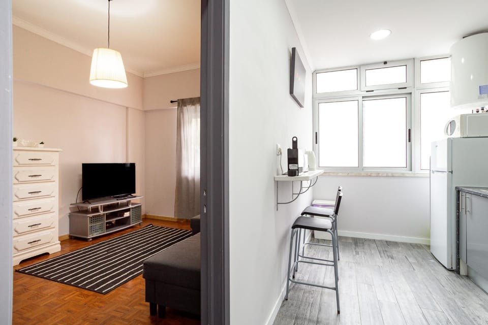 Caparica Urban Beach Retreat Near Beach and Park Apartment in Setubal District