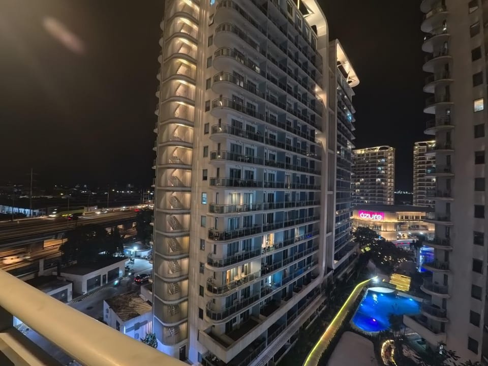Azure 1BR Apartment Apartment in Paranaque