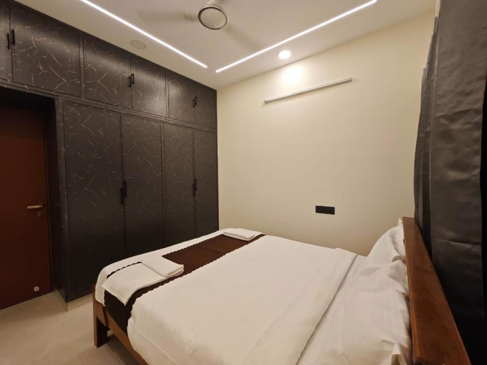 Smart Homes Serviced Apartment by Stayz Royale - Porur Near Chennai Trade Center Hotel in Chennai