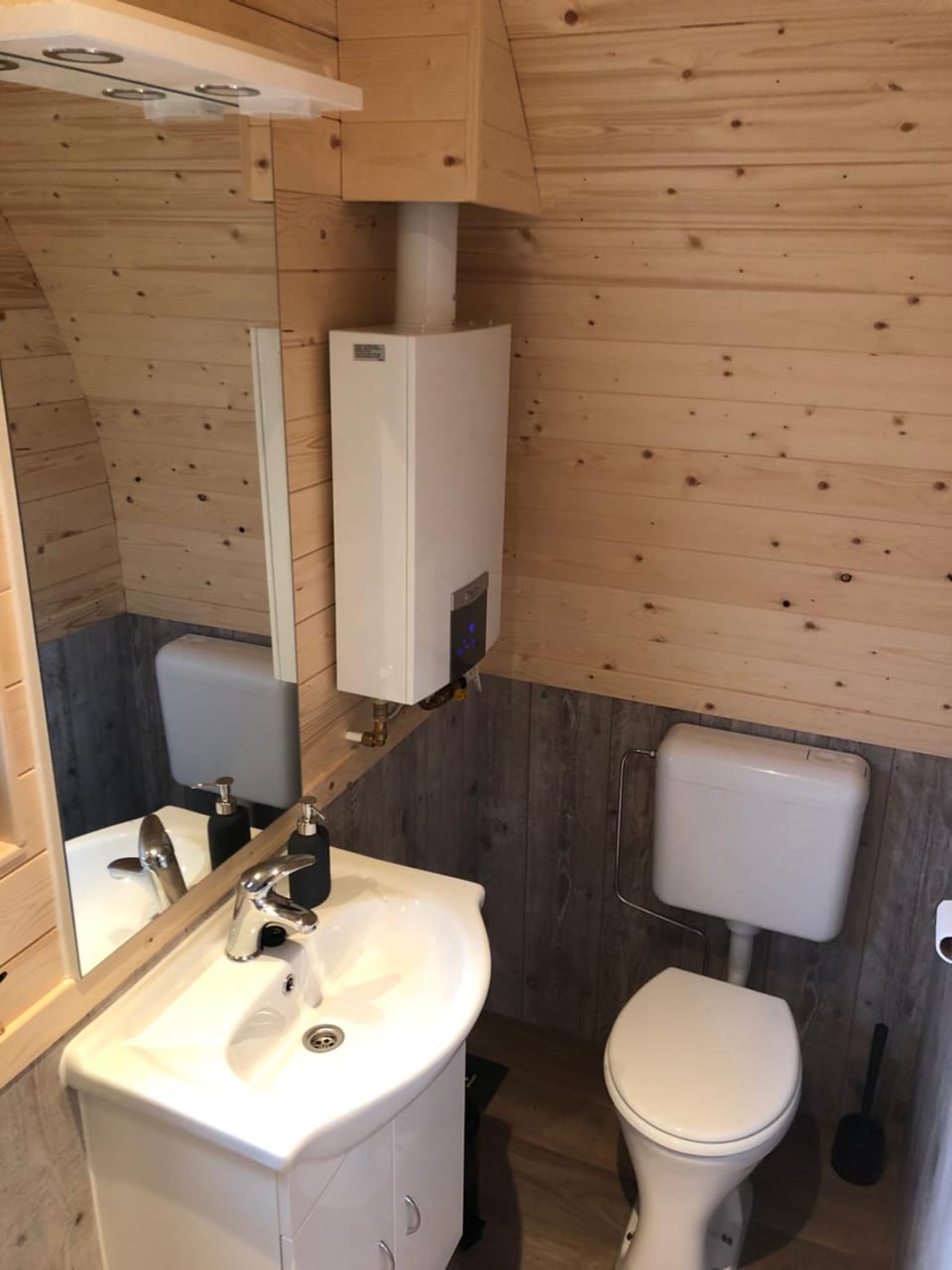 Toilet, Bathroom