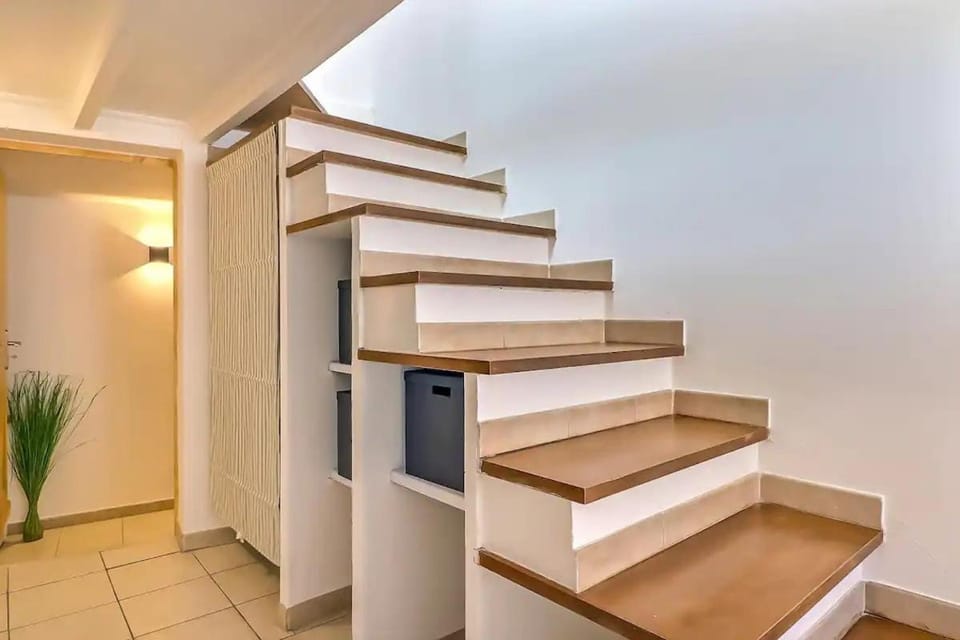 Le Must - Arène & Palais H2 - Air-Conditioned - Quiet Apartment in Nimes