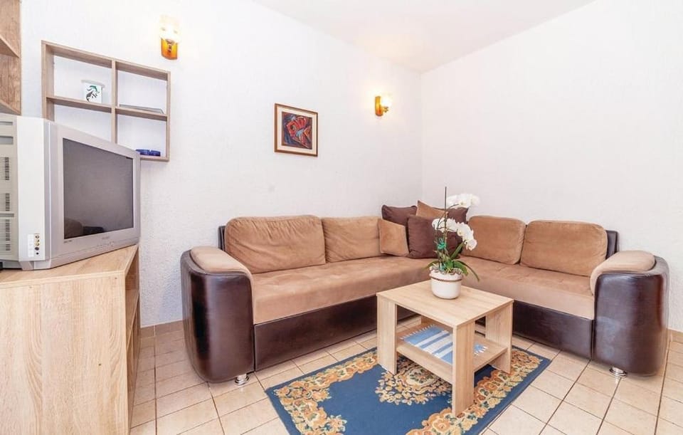 Casa Ivana Garden 2-bedroom apartment Apartment in Crikvenica