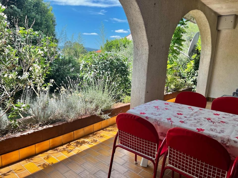 Casa Ivana Garden 2-bedroom apartment Apartment in Crikvenica