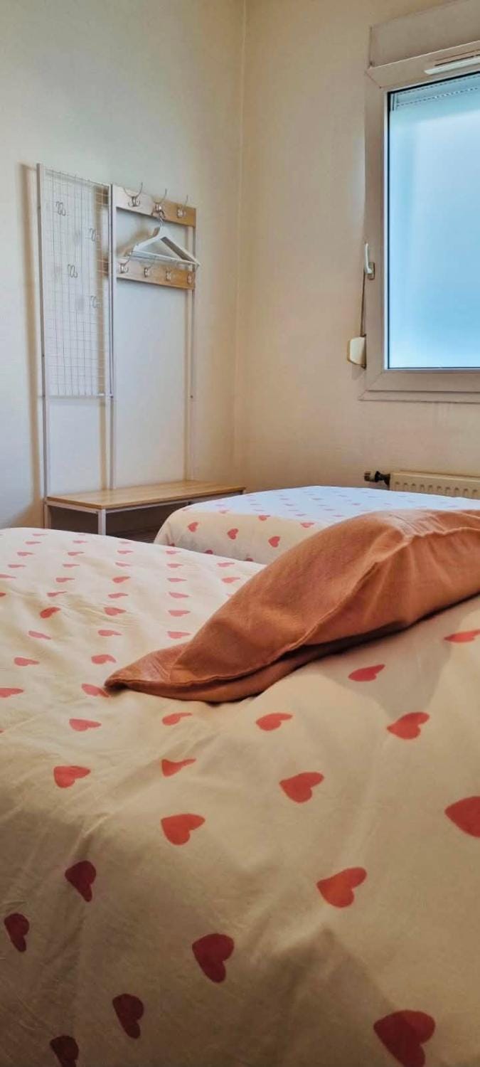 Spacieux appartement 6 couchages et parking au pied du Beffroi Apartment in Arras