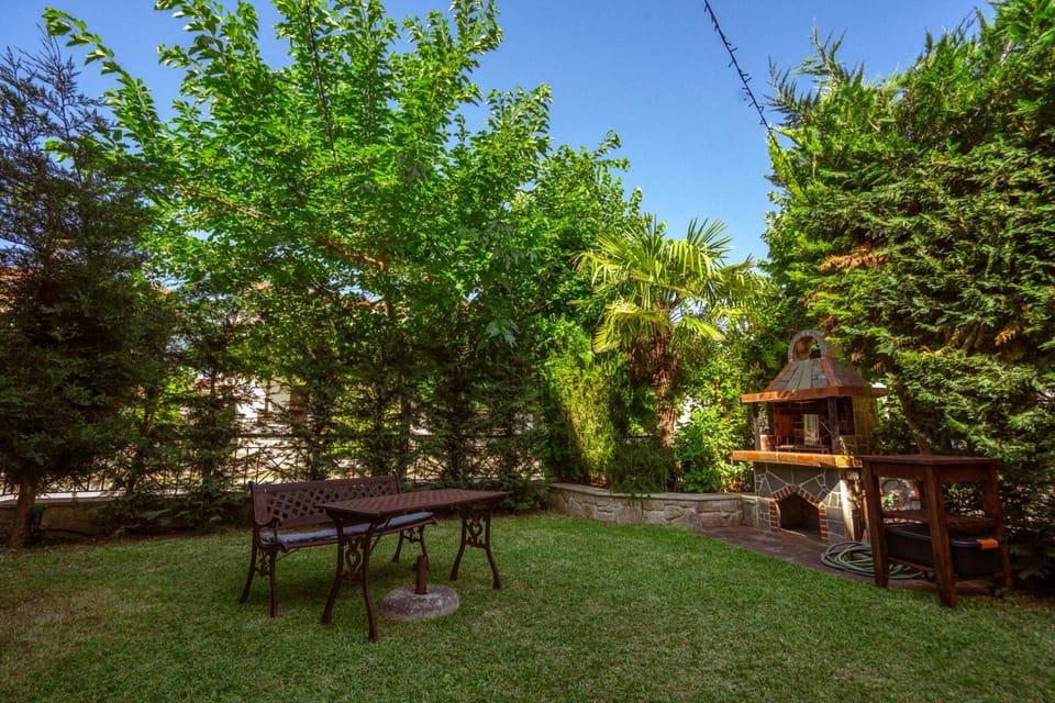 Garden, Garden