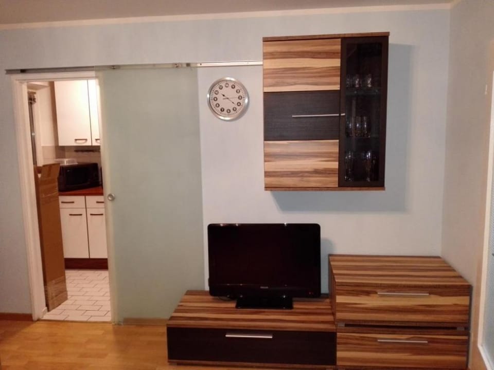 nice flat, 5 min to train, 15 min to city center Apartment in Munich