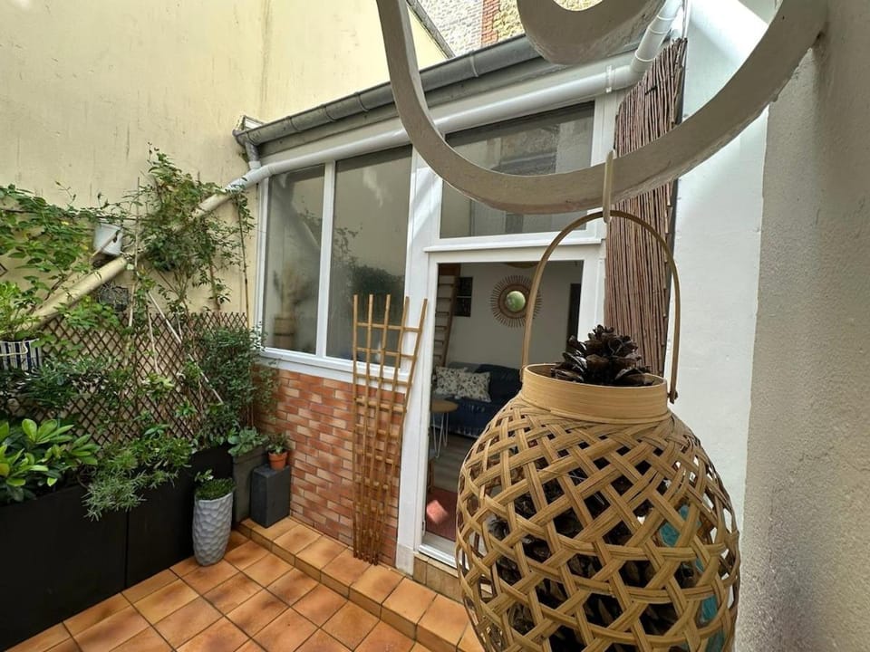 Trouville-sur-Mer cozy apartment with private courtyard Apartment in Trouville-sur-Mer