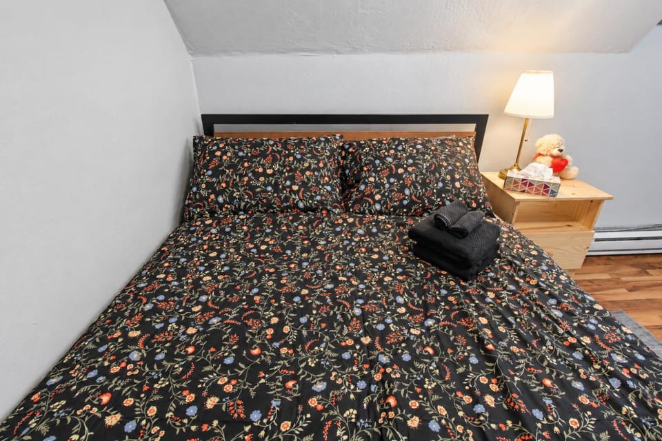 Bed, Bedroom