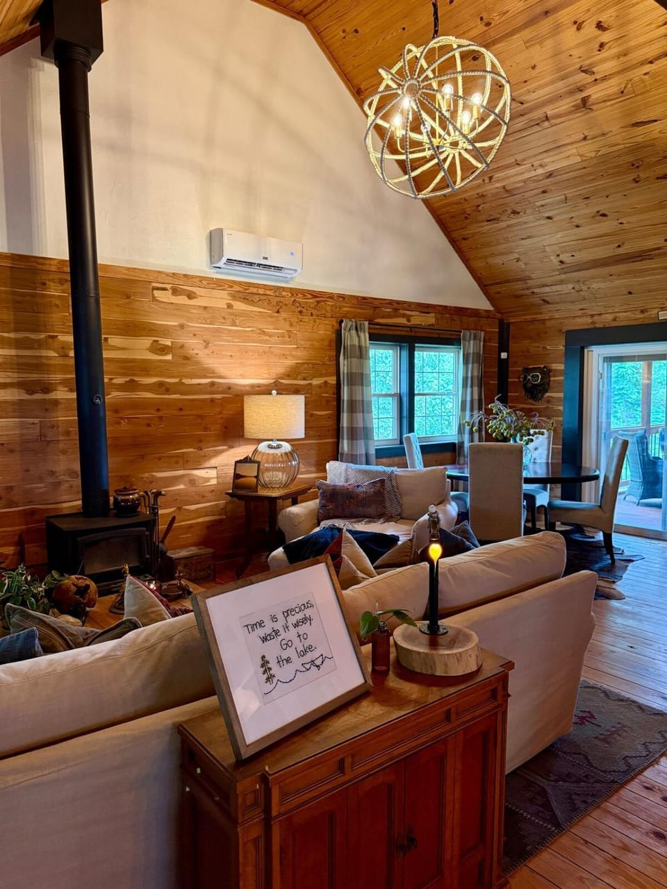 Jackson's Cabin Cabin in Beaver Lake